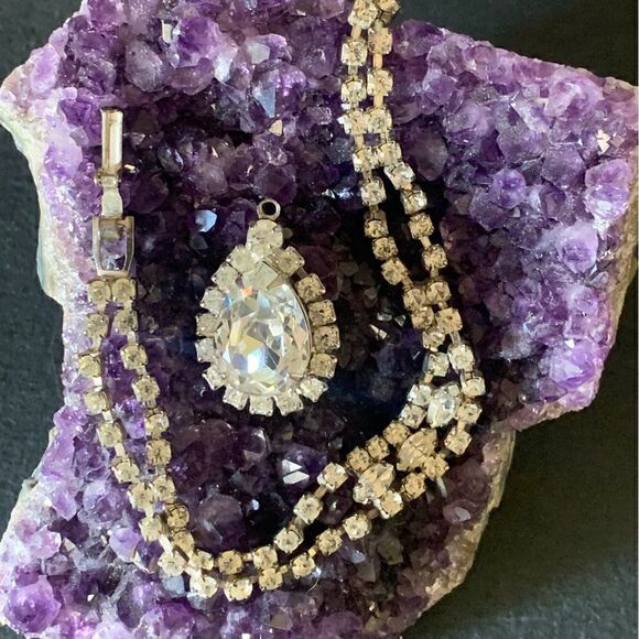 Vintage Pear shape Crystal pendant and Bracelet, in Silver plate, Unmarked - Picture 1 of 3